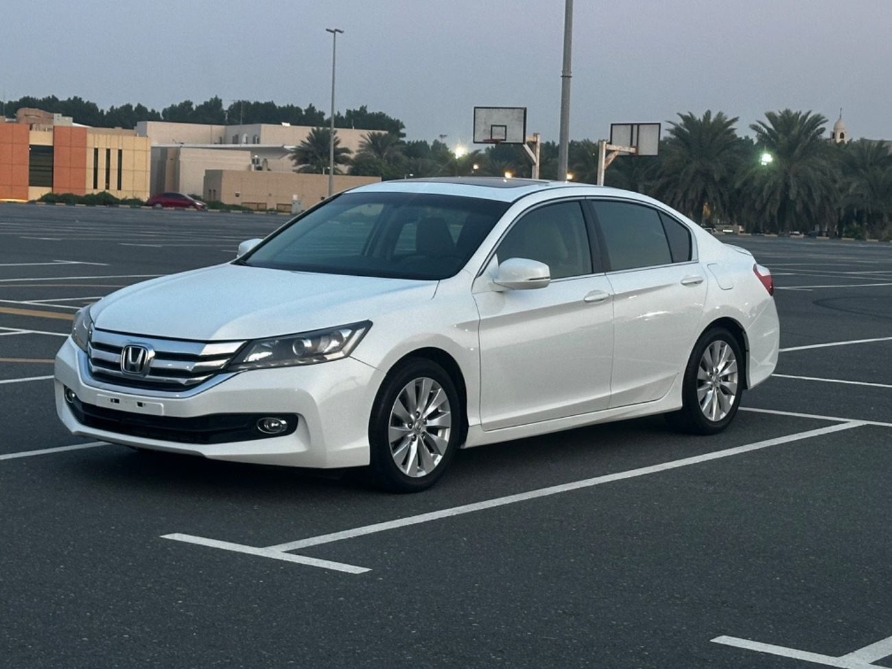 Honda Accord LX MODEL 2016 GCC CAR PERFECT CONDITION FULL OPTION SUN ROOF