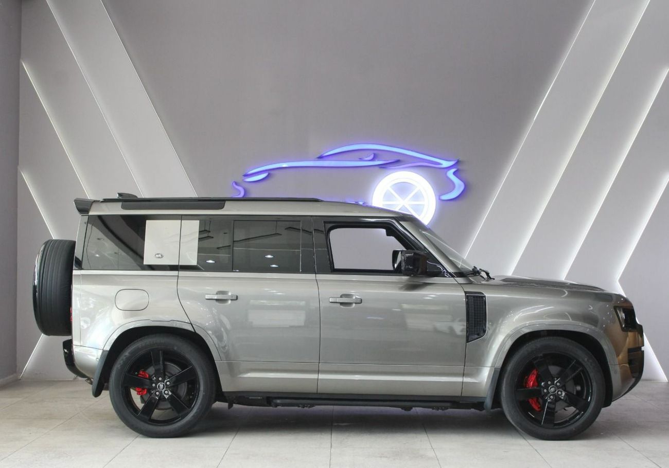 Land Rover Defender P400