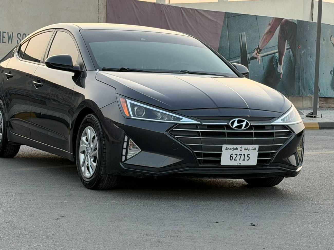 Hyundai Elantra GL 2.0L Luxury and top condition