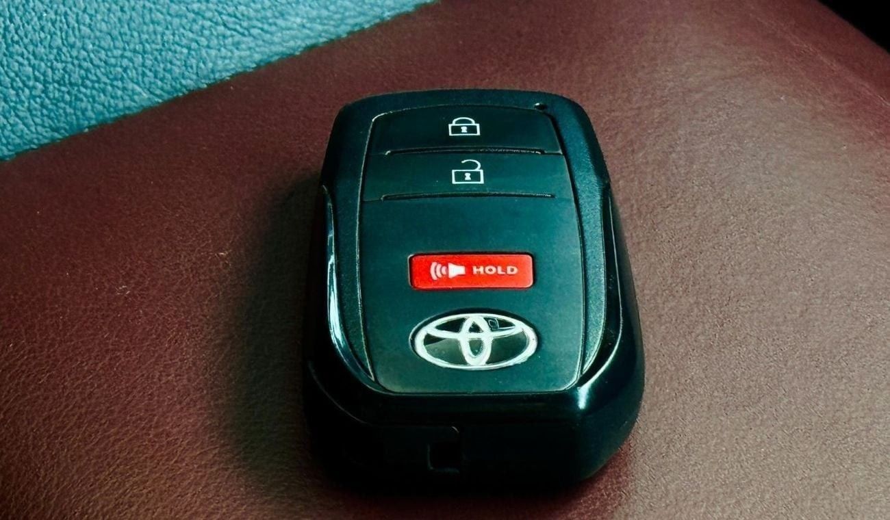 Toyota Fortuner PREMIUM CONDITION | RHD | 2.8L DIESEL ENGINE | 2019 | (AT) | REAR VIEW CAMERA | ELECTRIC SEAT