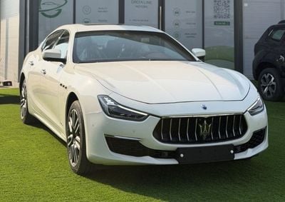 مازيراتي جيبلي S Q4 GRANLUSSO