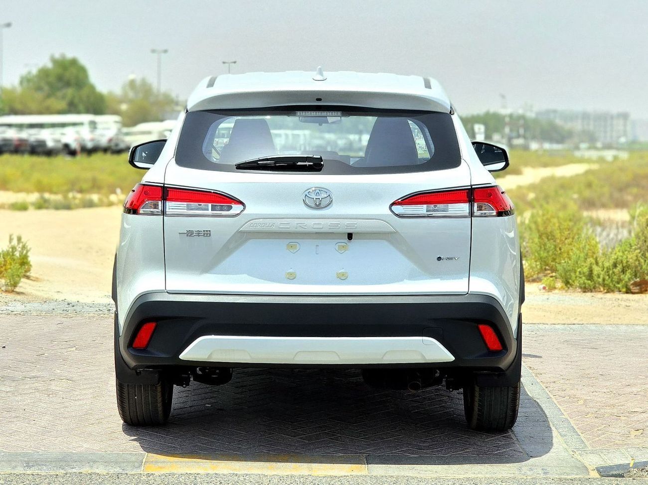 تويوتا كورولا كروس TOYOTA COROLLA CROSS 2.0L ELITE PLUS - FULL - 2025 - WHITE INSIDE BLACK