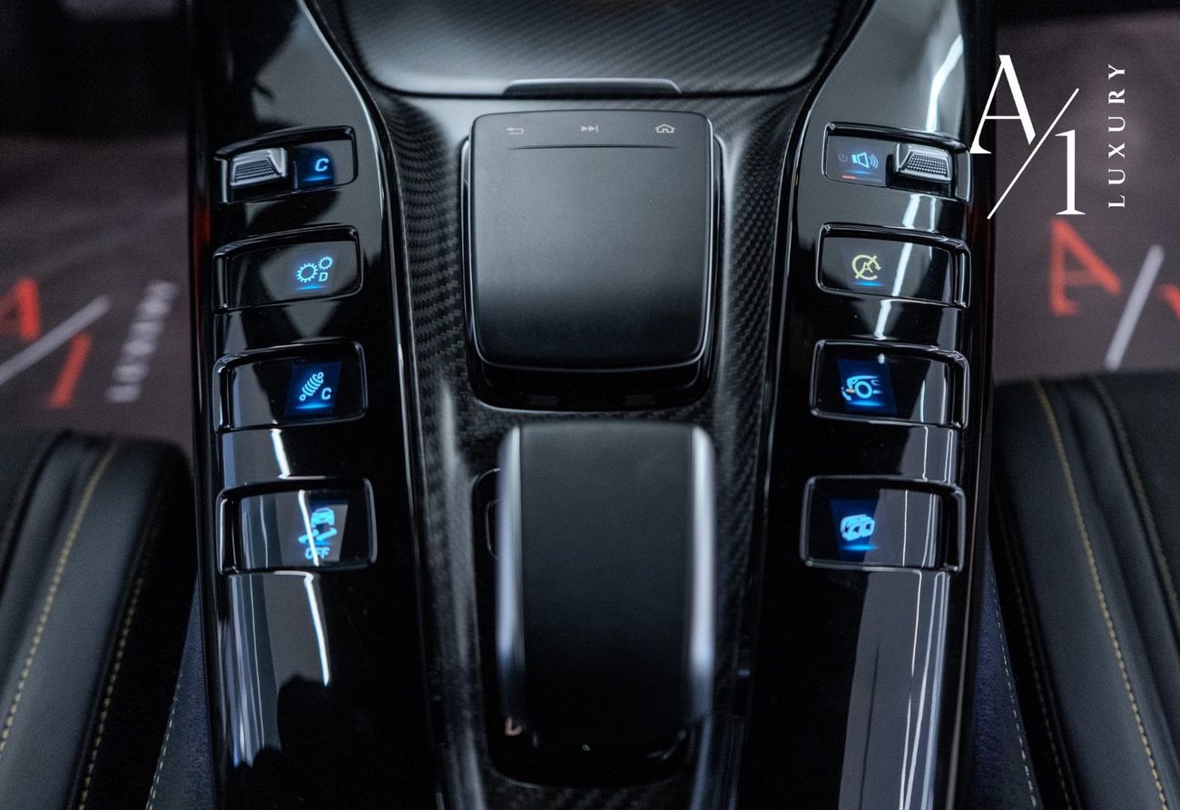 Mercedes-Benz AMG GTR 2022 Mercedes GTR Converted To Black Series, Fully Loaded, Full Carbon Exterior, Japanese Spec