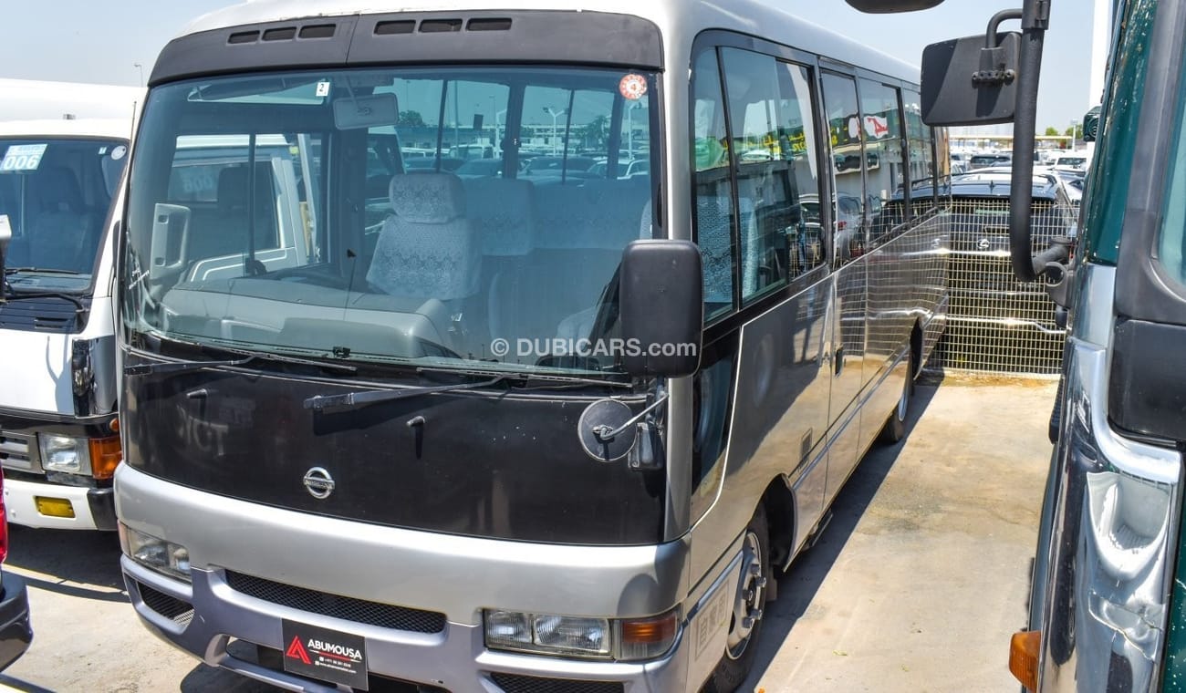 نيسان سيفيليان Nissan Civilian Civilian bus ||  6 cylinder engine|| Manual Transmission || Diesel ||  17″ Wheels ||