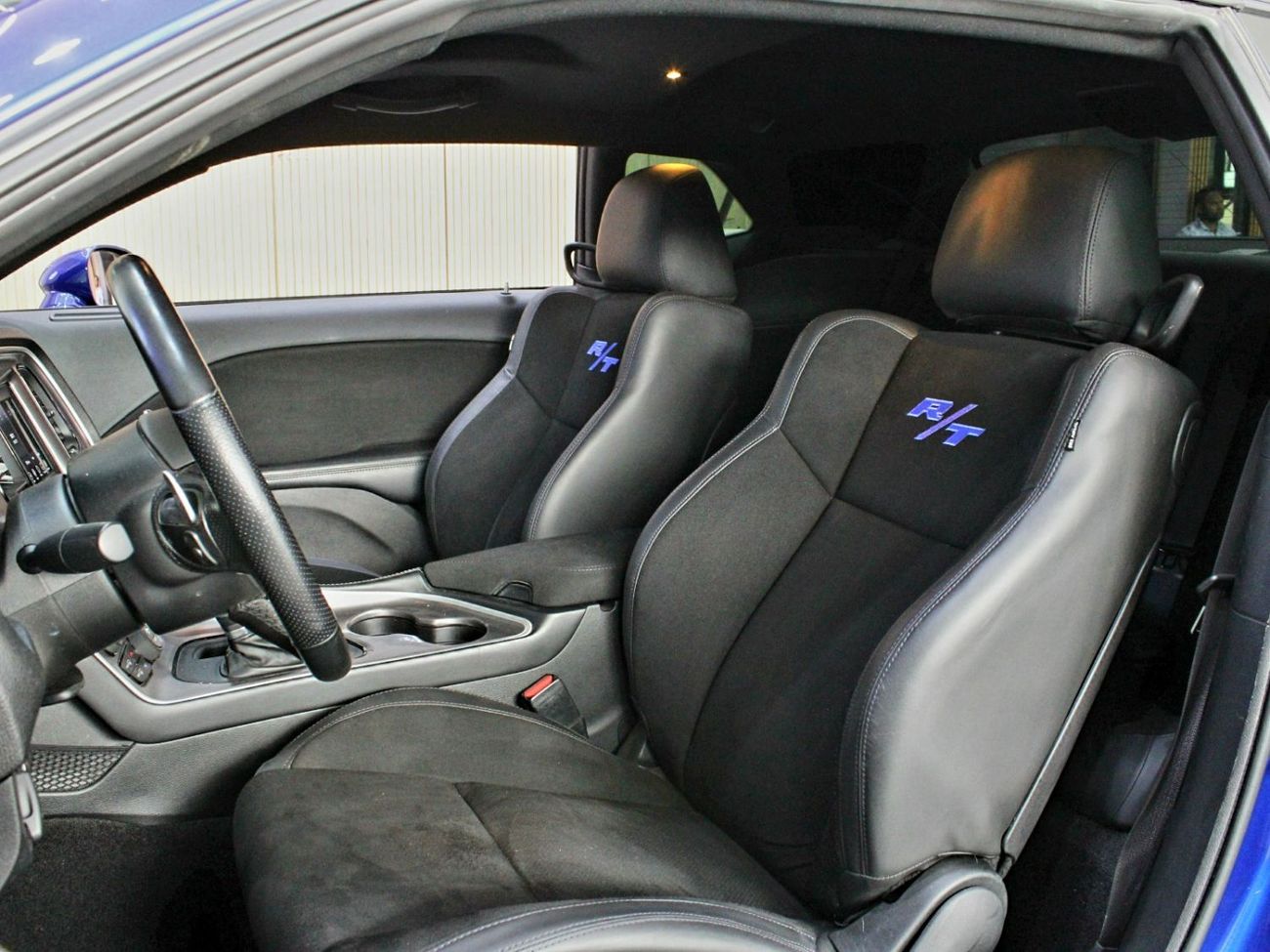 دودج تشالينجر R/T Shaker 5.7L (372 HP)