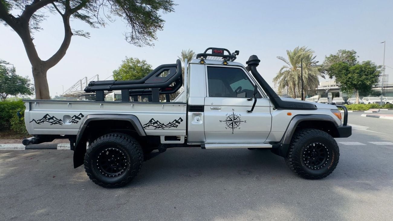 Toyota Land Cruiser SINGLE CABIN | 4.5L DIESEL ENGINE | 4WD | RHD | MANUAL TRANSMISSION | 2016