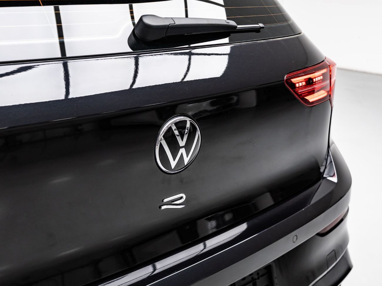 Volkswagen Golf R Base 2.0T 2023 Volkswagen Golf R, 2027 Volkswagen Warranty, Volkswagen Service Contract, Low Kms, GC