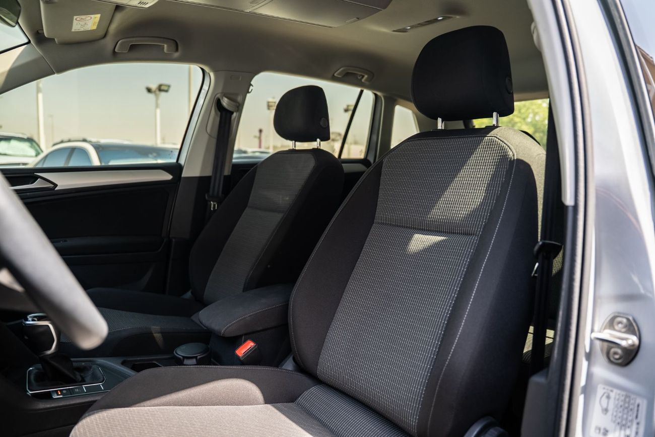 Volkswagen Tiguan Trendline Agency Warranty Full Service History 1.4L 2024 Low Mileage GCC