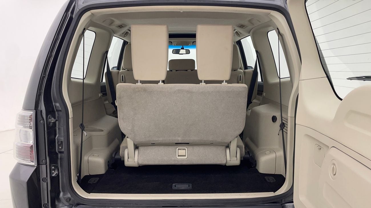 Mitsubishi Pajero GLS MIDLINE 3 | Zero Down Payment | Home Test Drive