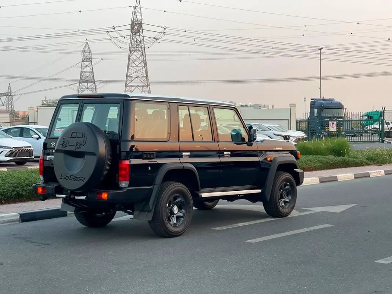 Toyota Land Cruiser 70 HT VXR LC 76 LX 4.0L A/T GCC Specs SAUDI
