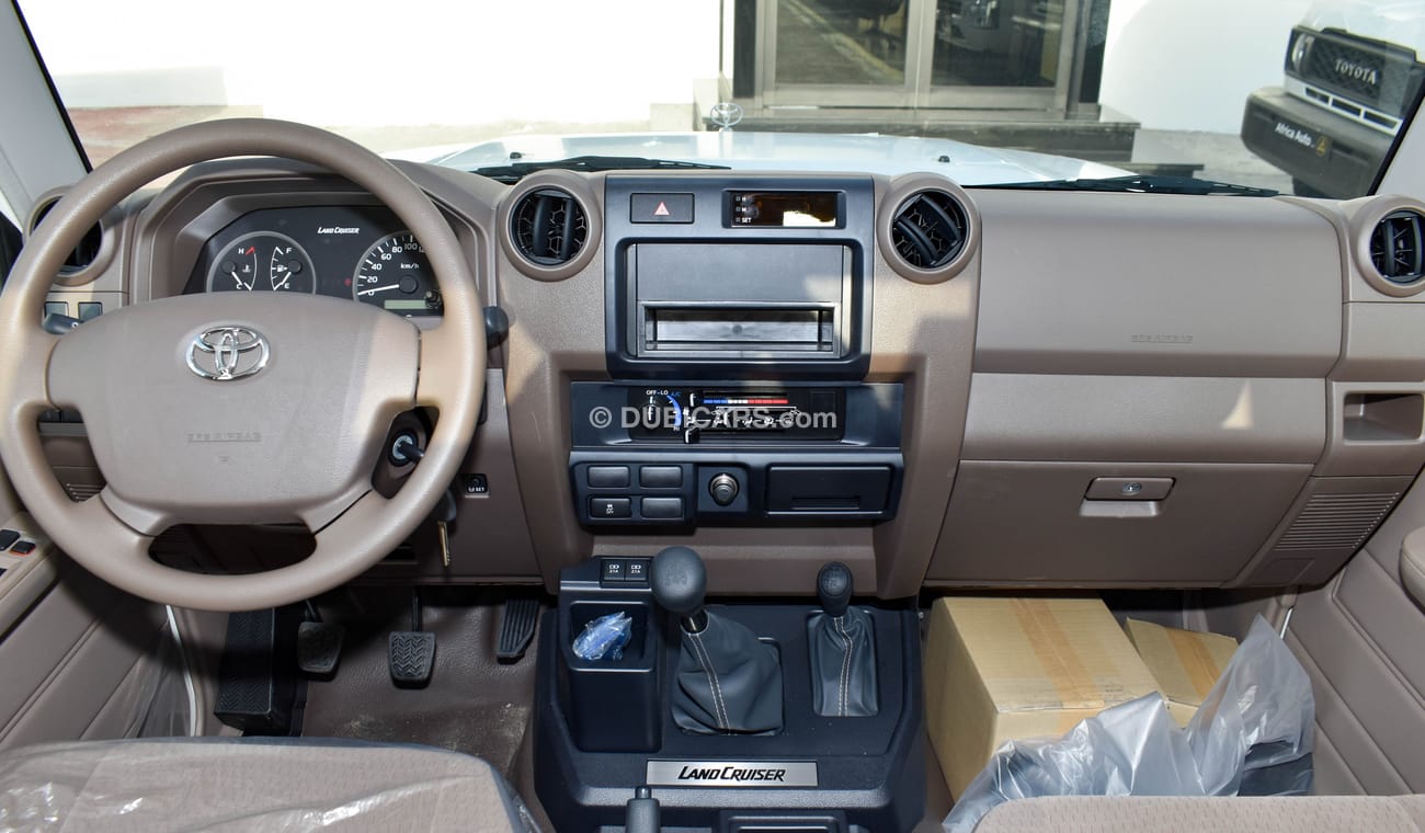 Toyota Land Cruiser Pick Up LC79 DC 4.5L V8 MT YM 2023