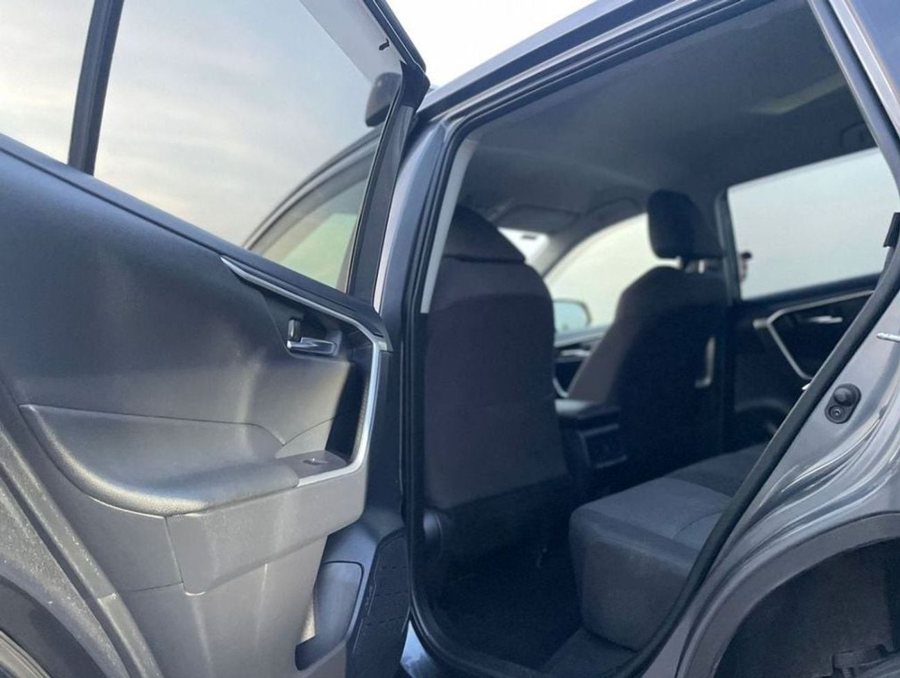 Toyota RAV4 2022 Toyota Rav4 Right Hand Drive  2.0L V4 - MidOption - 26,600 Km