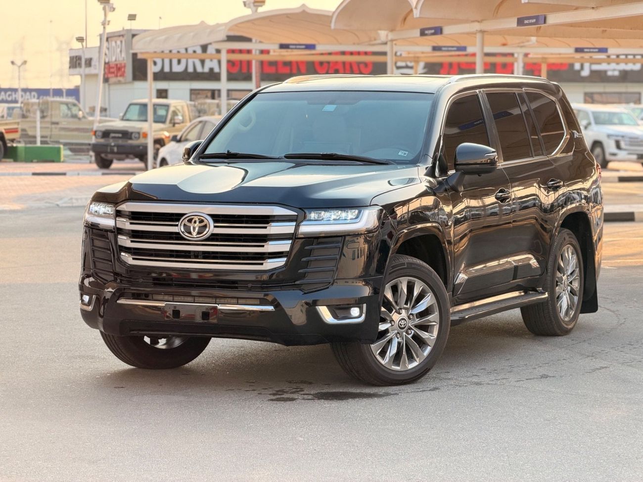 Toyota Land Cruiser VXR Toyota Landcruiser VXR 2018 Upgrade 2024 V6 Full option Petrol