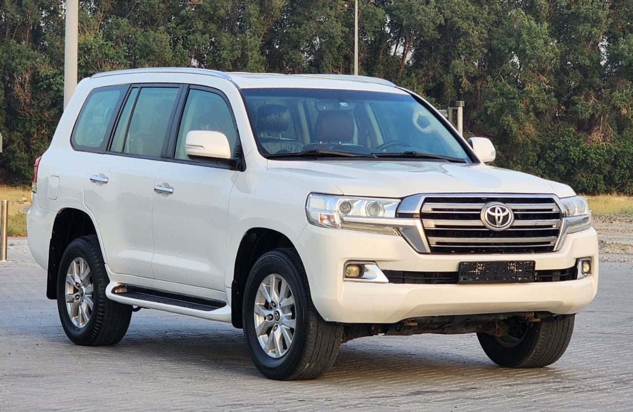 Toyota Land Cruiser GXR V6