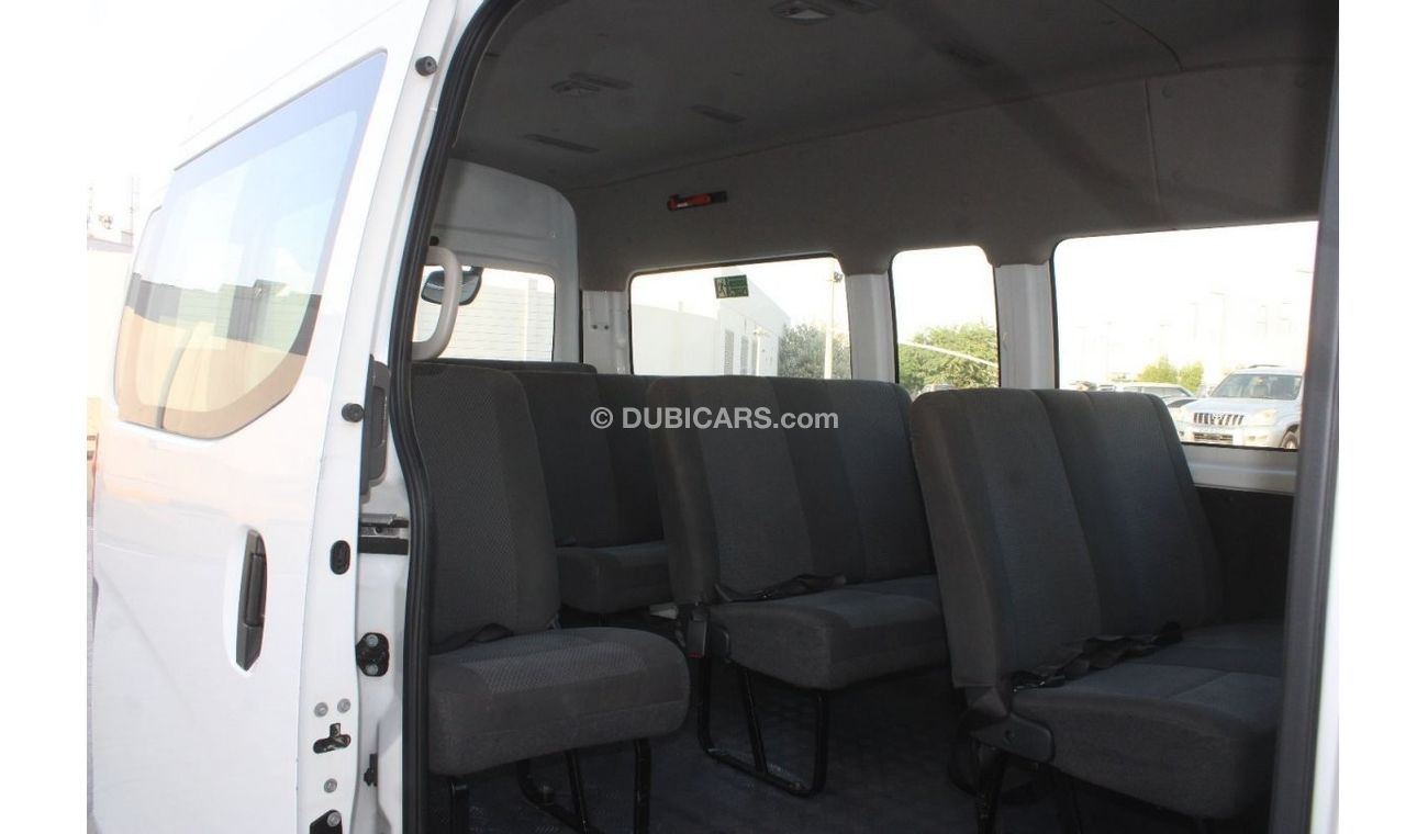 Nissan Urvan Nissan Urvan Hi-Roof 2020 GCC, in excellent condition, without accidents