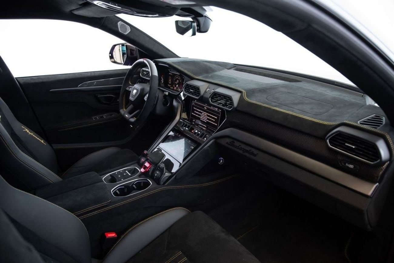 Lamborghini Urus PERFORMANTE