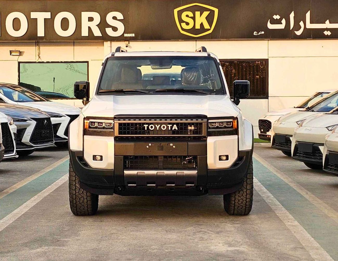 تويوتا برادو ADVENTURE TURBO/2.8L V4 DIESEL/DRIVER POWER SEAT WITH LEATHER/DVD+CAMERA /COOL BOX (CODE # P28ADV3)