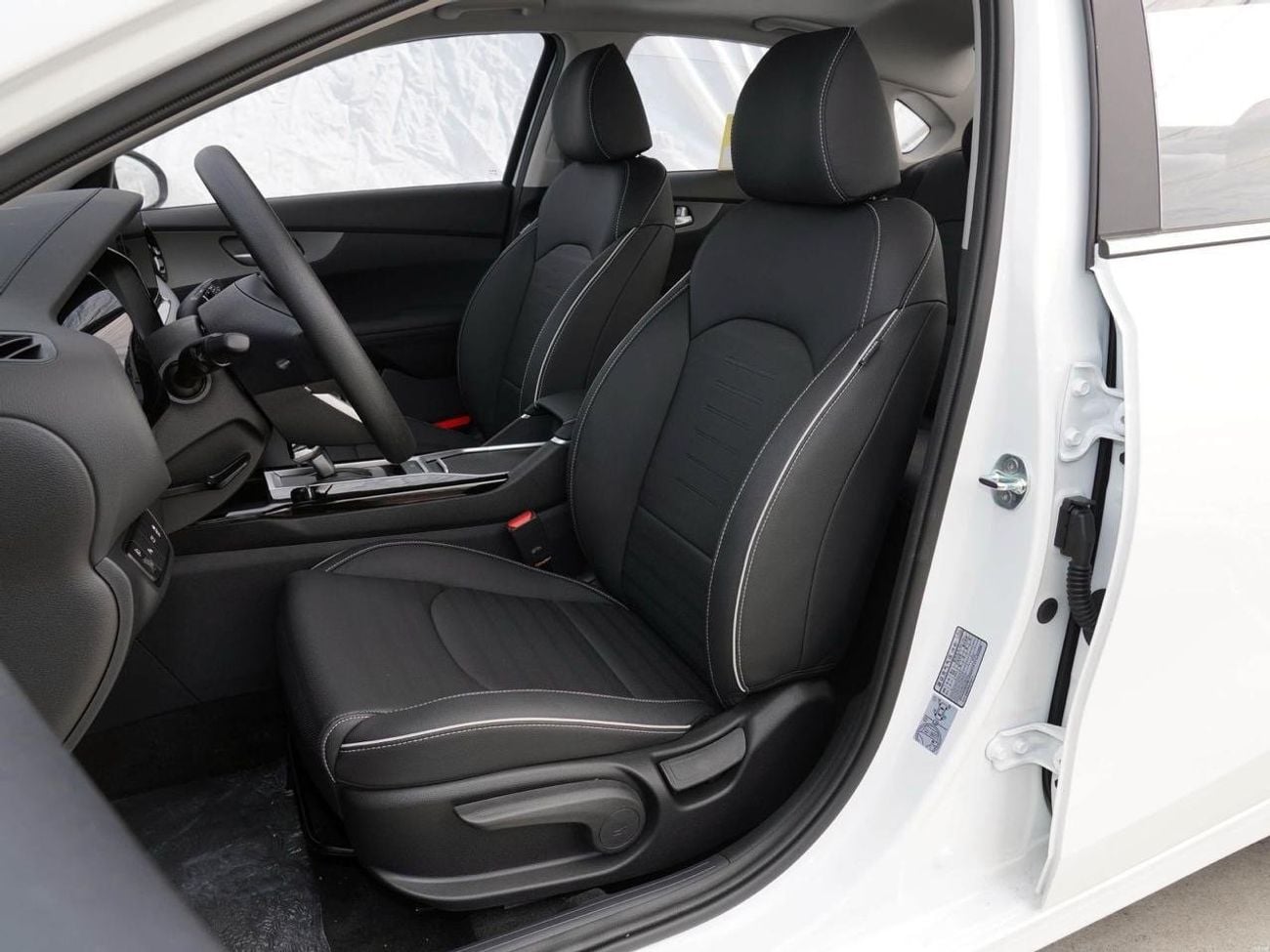 Kia K3 Kia k3 / Chinese / white