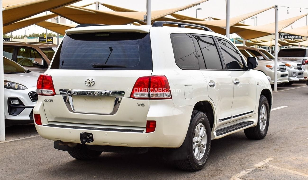 Toyota Land Cruiser GXR V6