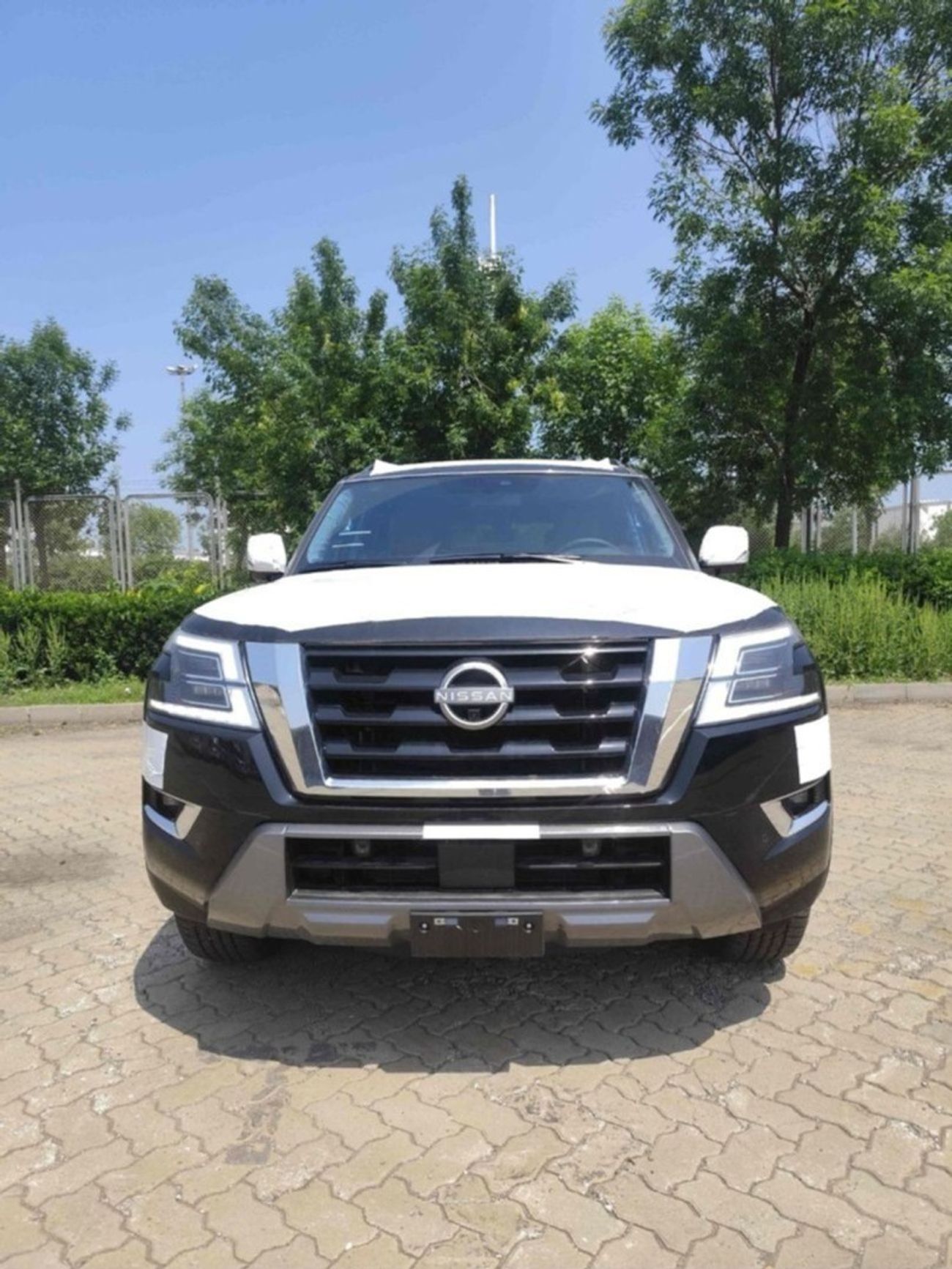 Nissan Armada NISSAN ARMADA PLATINUM V8 5.6L (400HP)