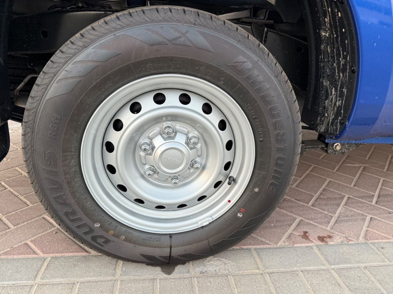 Isuzu D-MAX STD