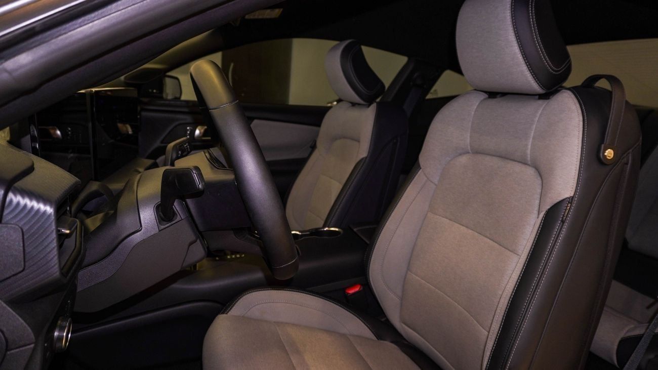 فورد موستانج EcoBoost 2.3L Coupe A/T