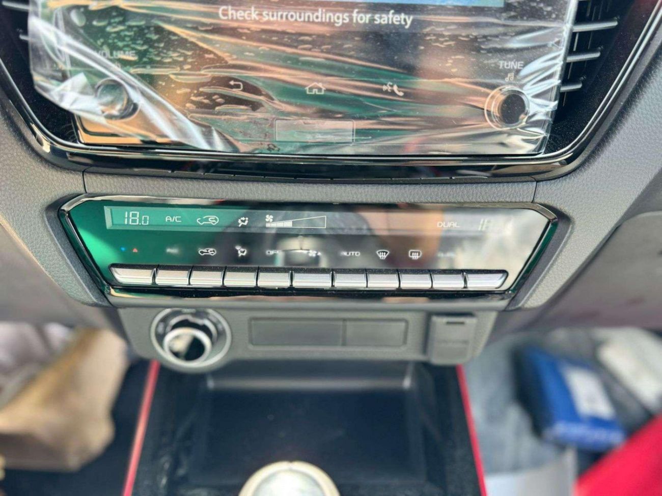 إيسوزو D ماكس 3.0L Crew Cab 4WD GT ISUZU D-MAX 3.0L GT 4WD DIESEL PICKUP 2025