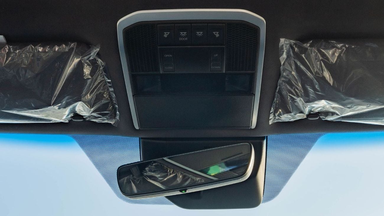 تويوتا لاند كروزر 2026 Toyota Land Cruiser 300 GXR 3.3L Twin Turbo AT Diesel (White)