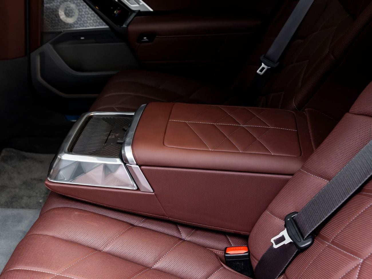 BMW 760i XDRIVE MASTERCLASS M SPORT PACKAGE BUY NOW, PAY 2027 | THE BLACKLINE STANDARD | 2030 BMW Warranty + Service Contract, GCC