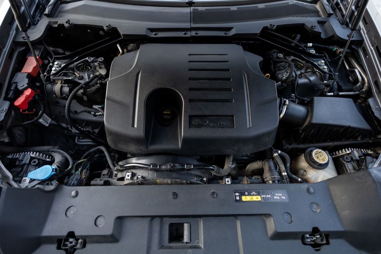 لاند روفر ديفندر P400 90 HSE 3.0L (5 Seater)