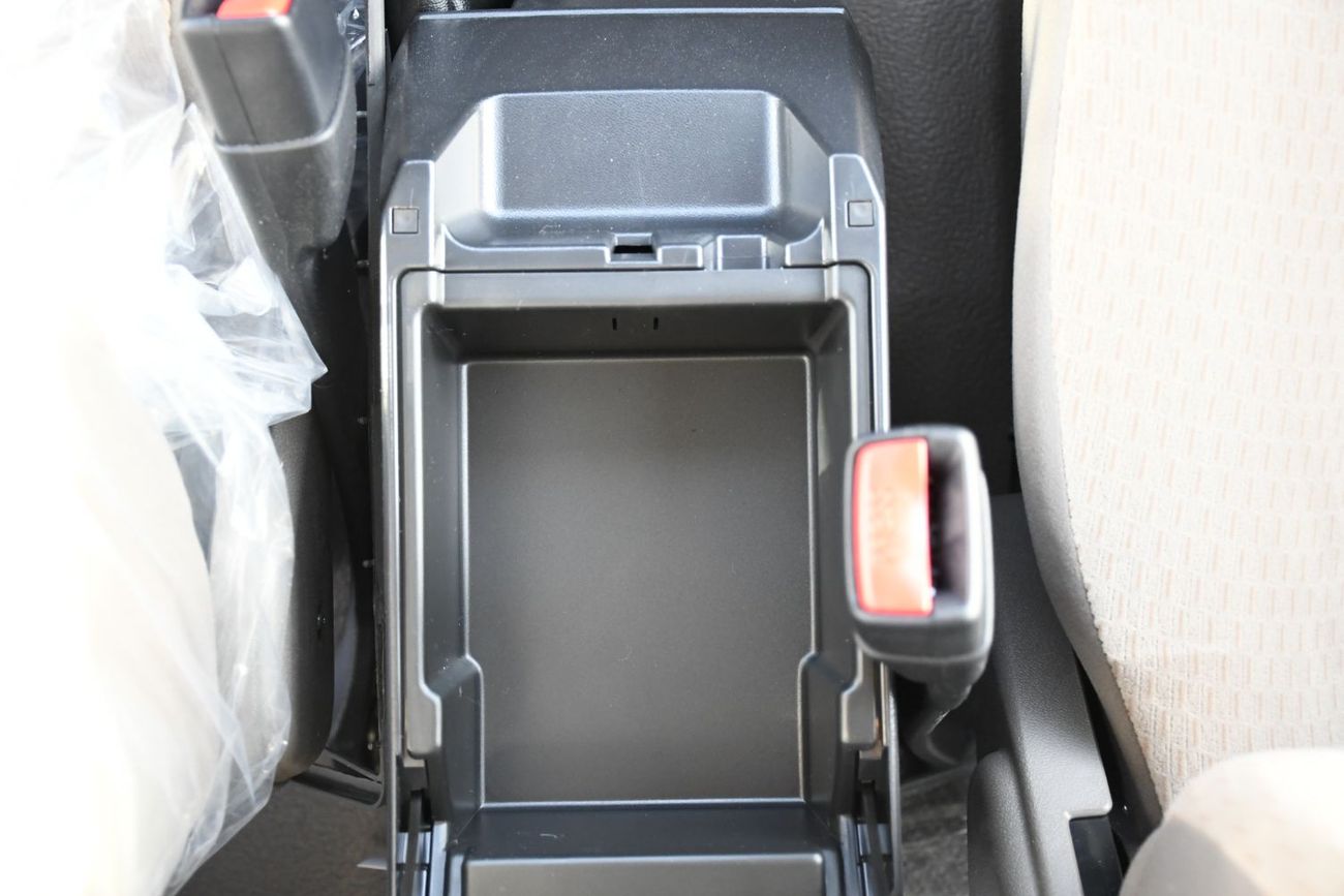 Toyota Land Cruiser Pick Up 79 series 2.8L Manual  Diesel Double Cap