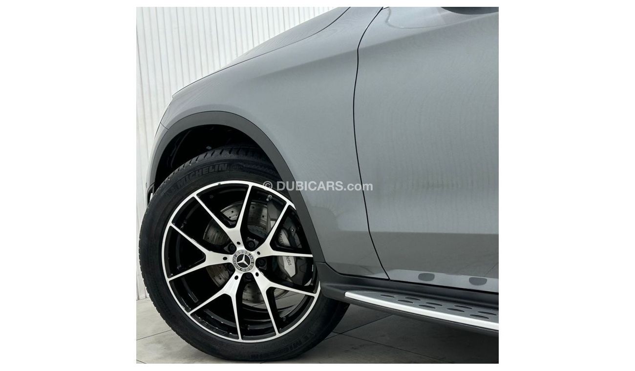 مرسيدس بنز GLC 200 *Brand New* 2023 Mercedes Benz GLC200 Coupe 4MATIC, 2028 Mercedes Warranty, Full Options, GCC