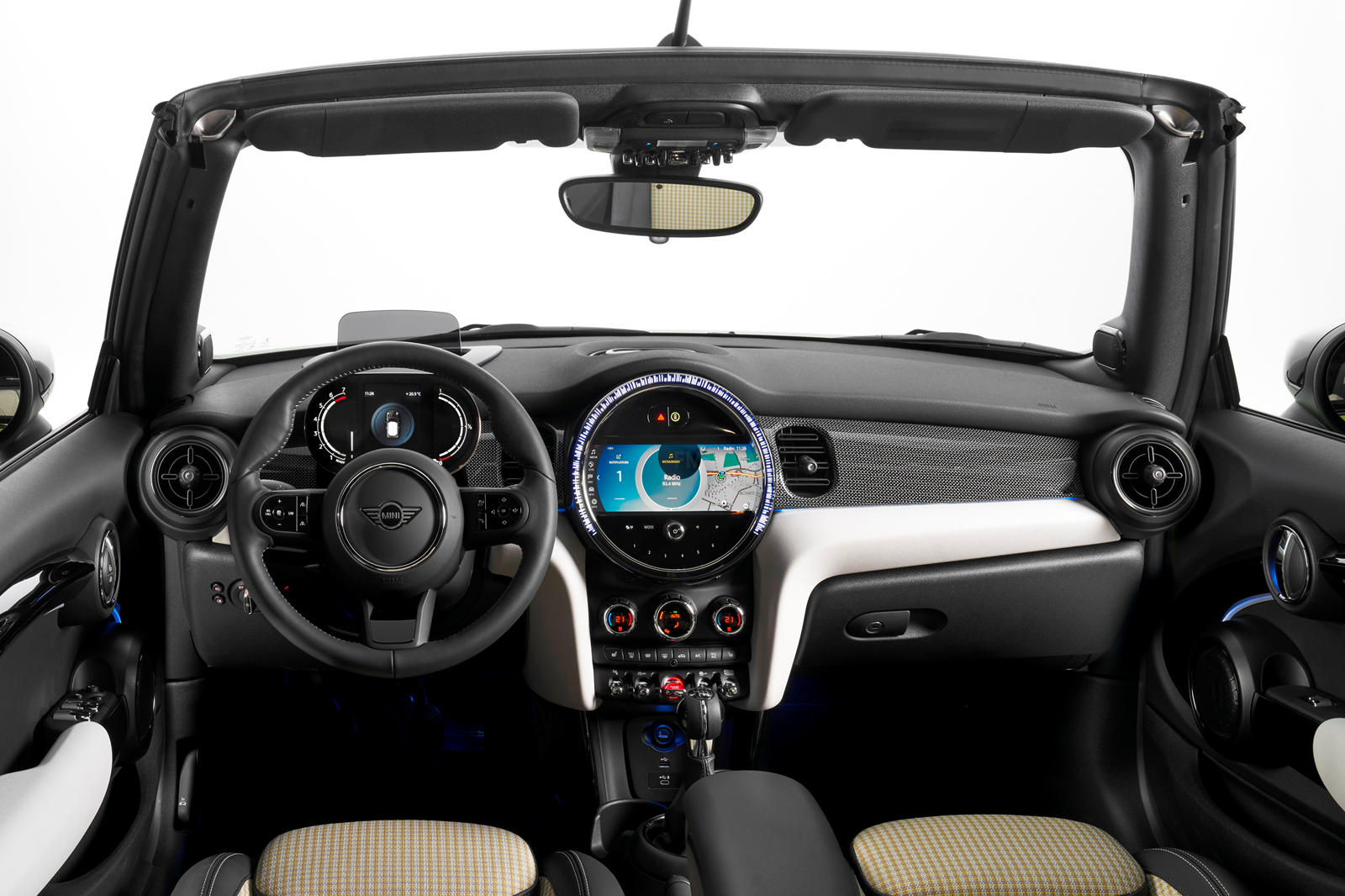 Mini Cooper Cabrio interior - Cockpit