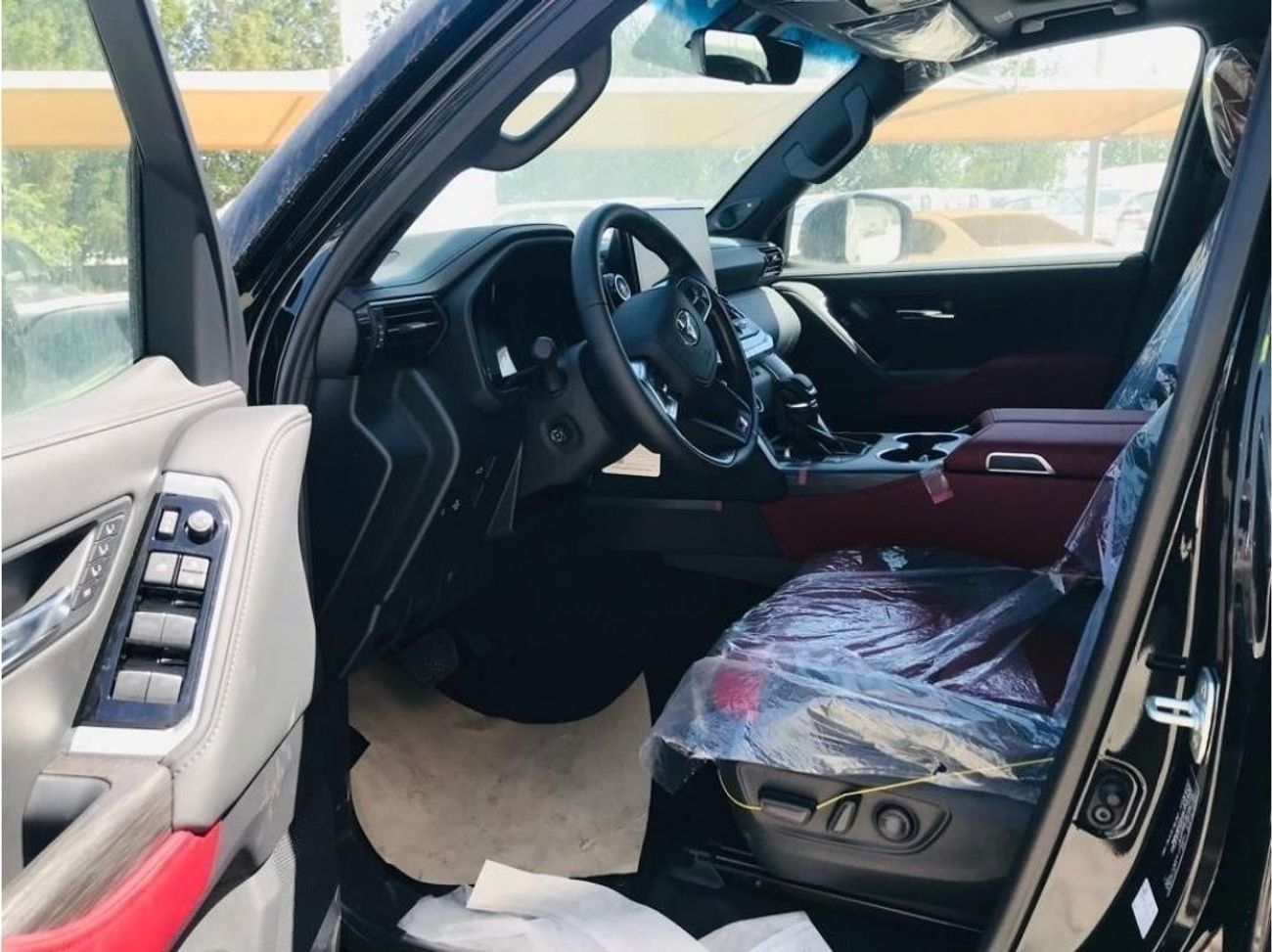 Toyota Land Cruiser TOYOTA LC300 GR SPORT 3.5L TT PETROL 2025 GCC