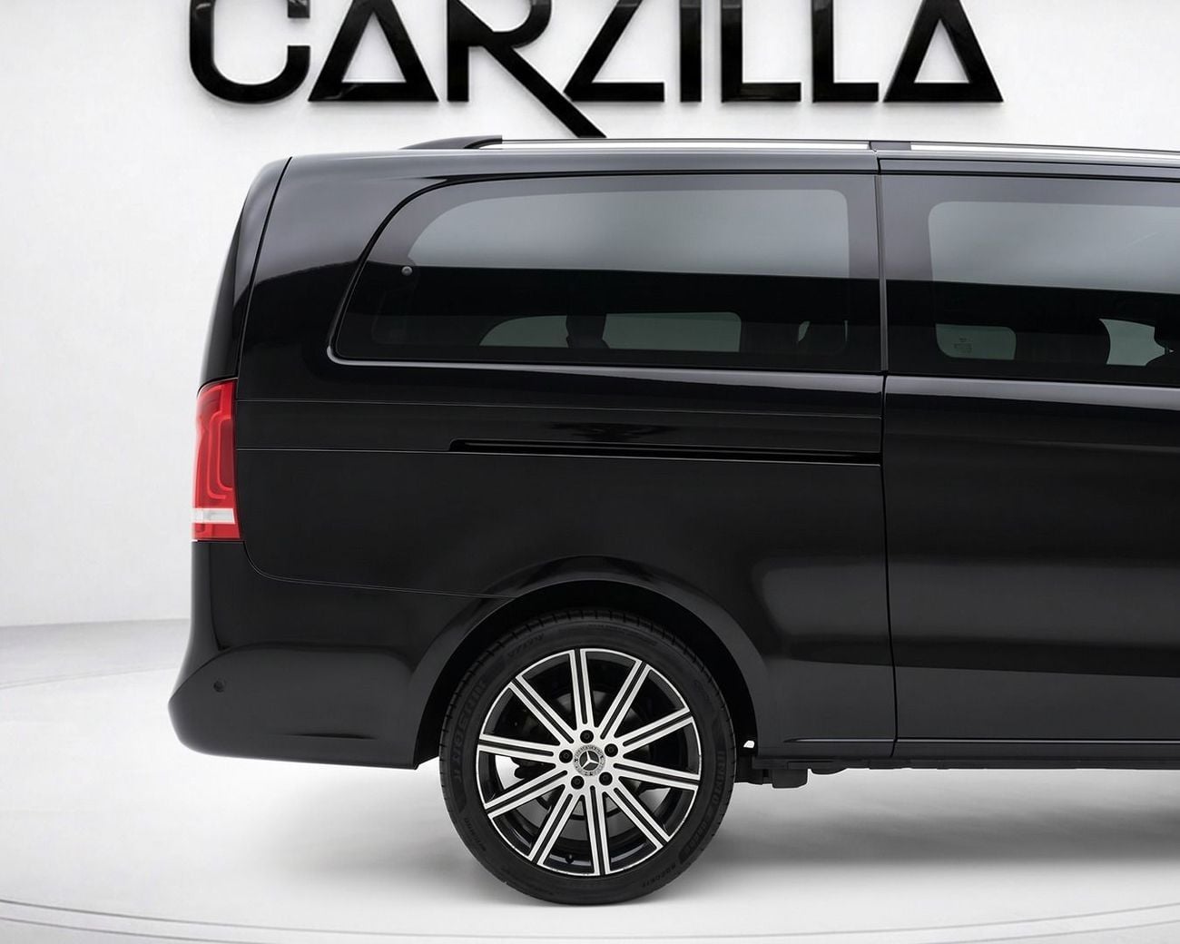 مرسيدس بنز V 250 AVANTGARDE LWB l GCC Specs l 2 Keys l AED 2,056 / Monthly