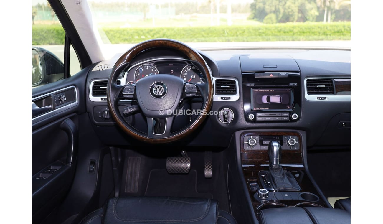 Volkswagen Touareg 3.6L V6 Petrol, Automatic, Four Wheel Drive| Excellent Condition | GCC Specs