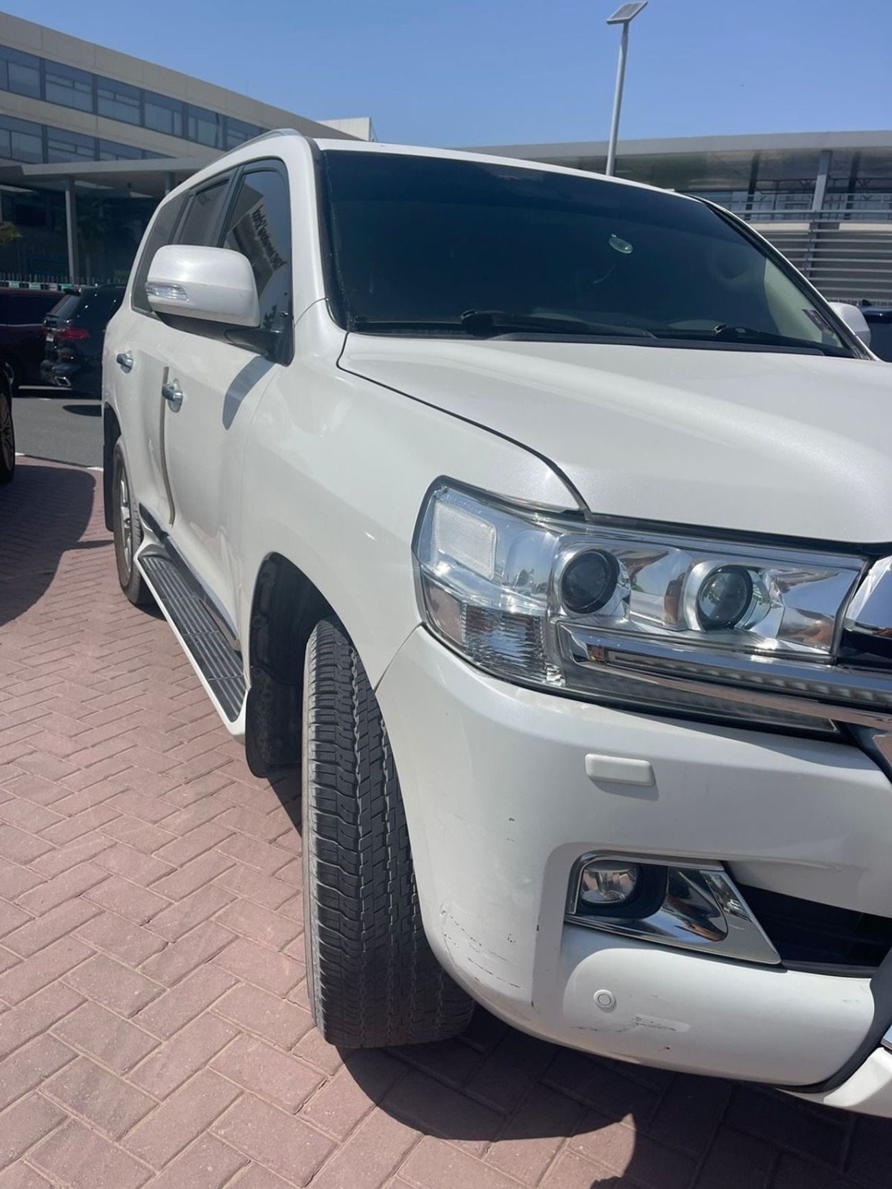 تويوتا لاند كروزر VXR