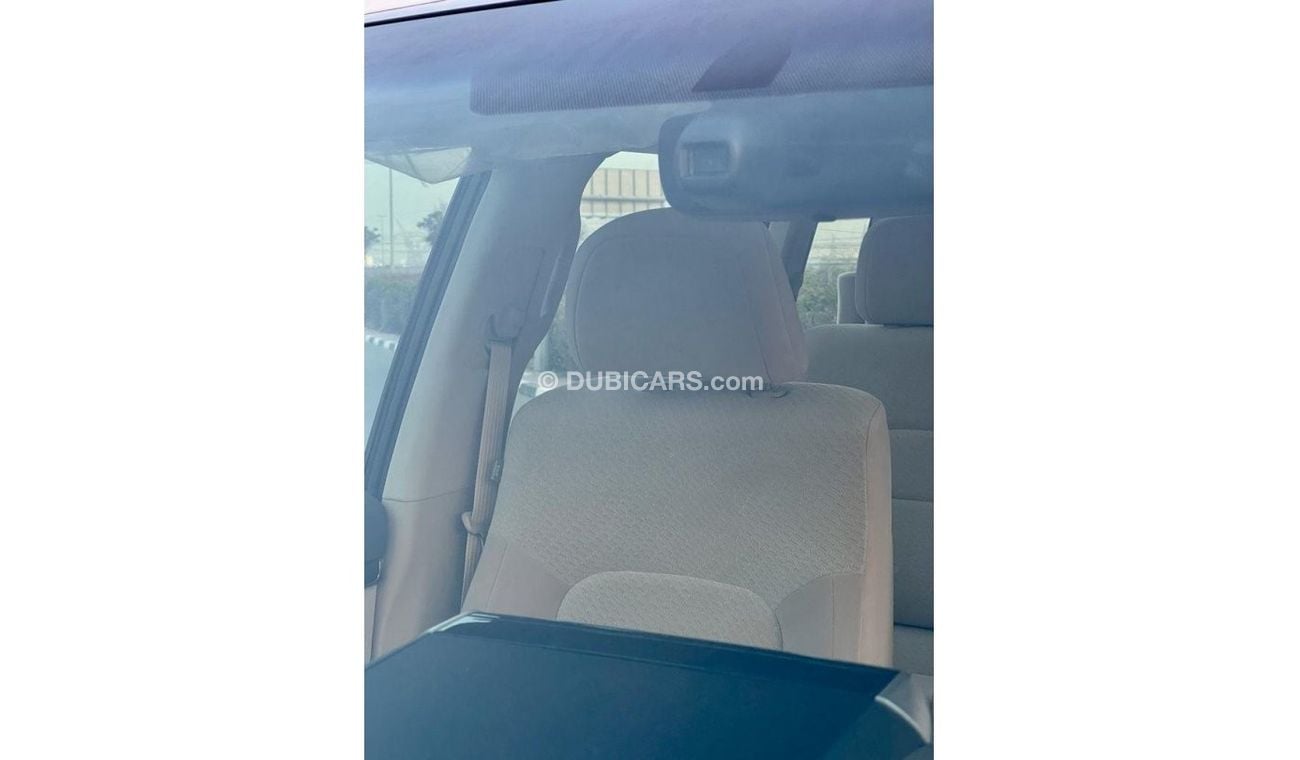 Toyota Land Cruiser VXR LC200 5.7 V8 (Mid-Option)