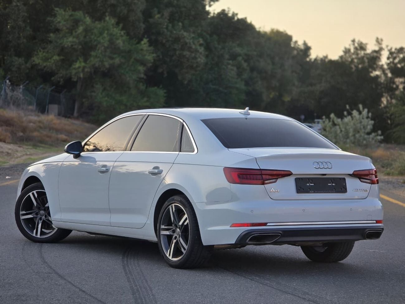 أودي A4 40 TFSI S-LINE 2.0L