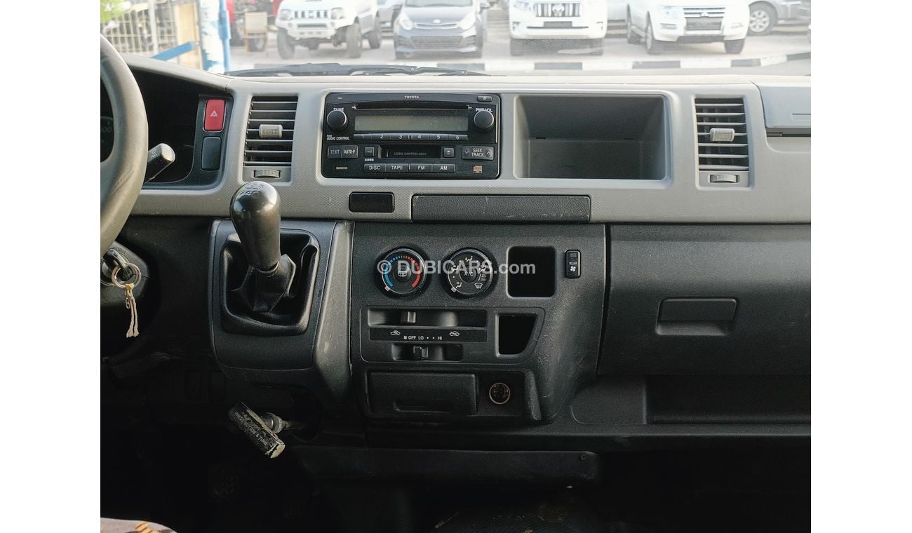 Toyota Hiace 2.7L Petrol / Manual Gear Box / Good Condition (CODE # 48022)