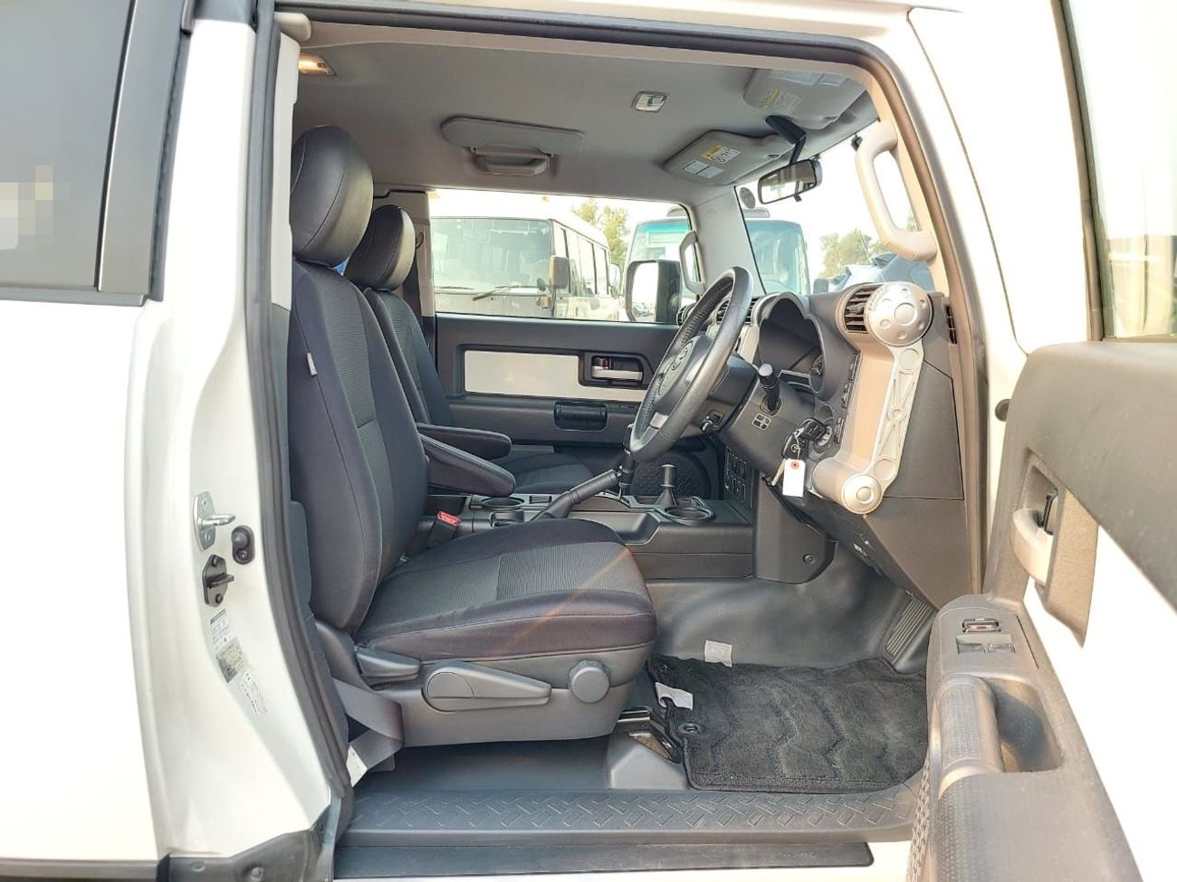 Toyota FJ Cruiser TOYOTA FJ CRUISER SUV RHD 2014 MODEL 4.0 L PETROL AUTOMATIC(PM29235)