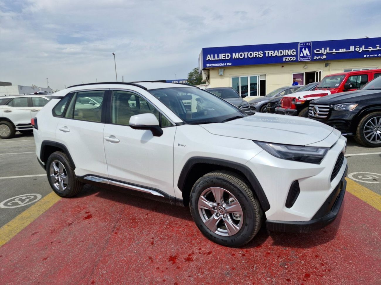 Toyota RAV4 2025 TOYOTA RAV 4 4X4 2.5L HYBRID PETROL A/T GCC BRAND NEW 0KM