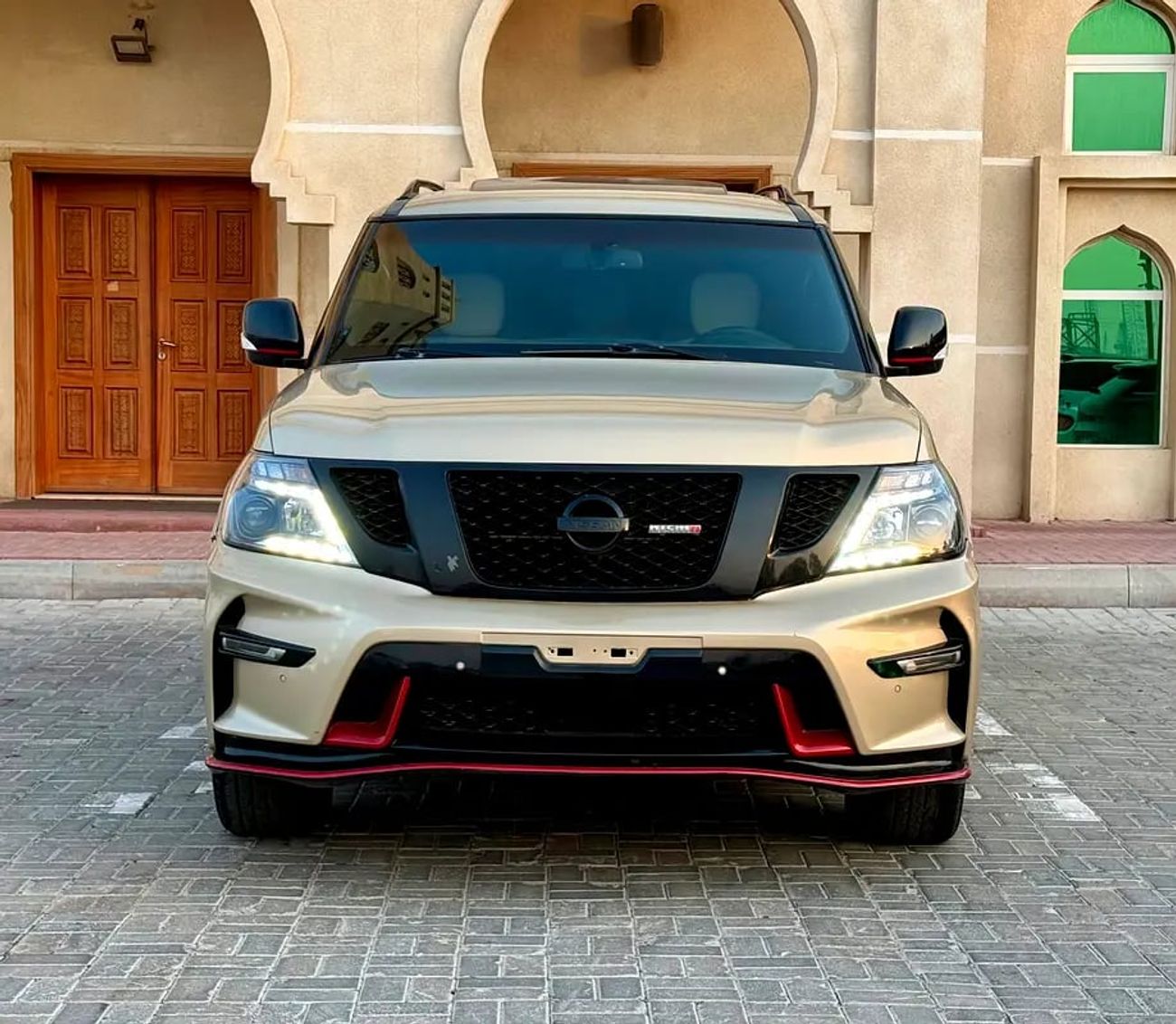 Nissan Patrol LE PLATINUM - GCC Specs - Pristine Condition