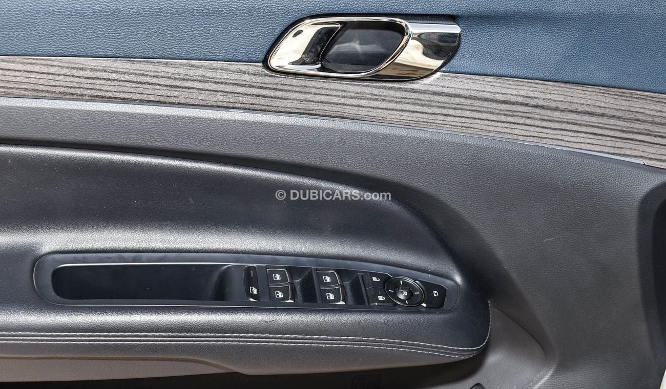 فورد تيريتوري TITANIUM