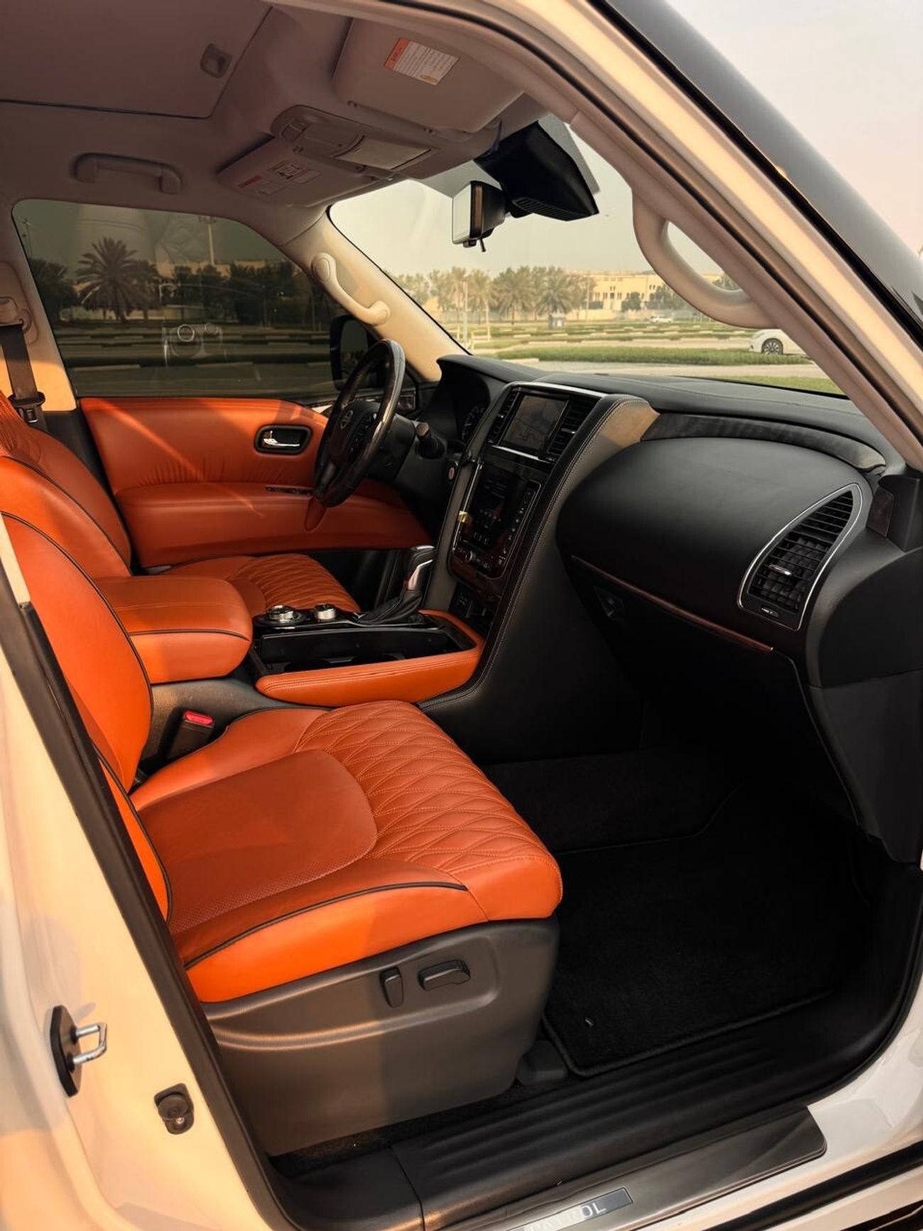 نيسان باترول LE Platinum City Chrome PKG 5.6L