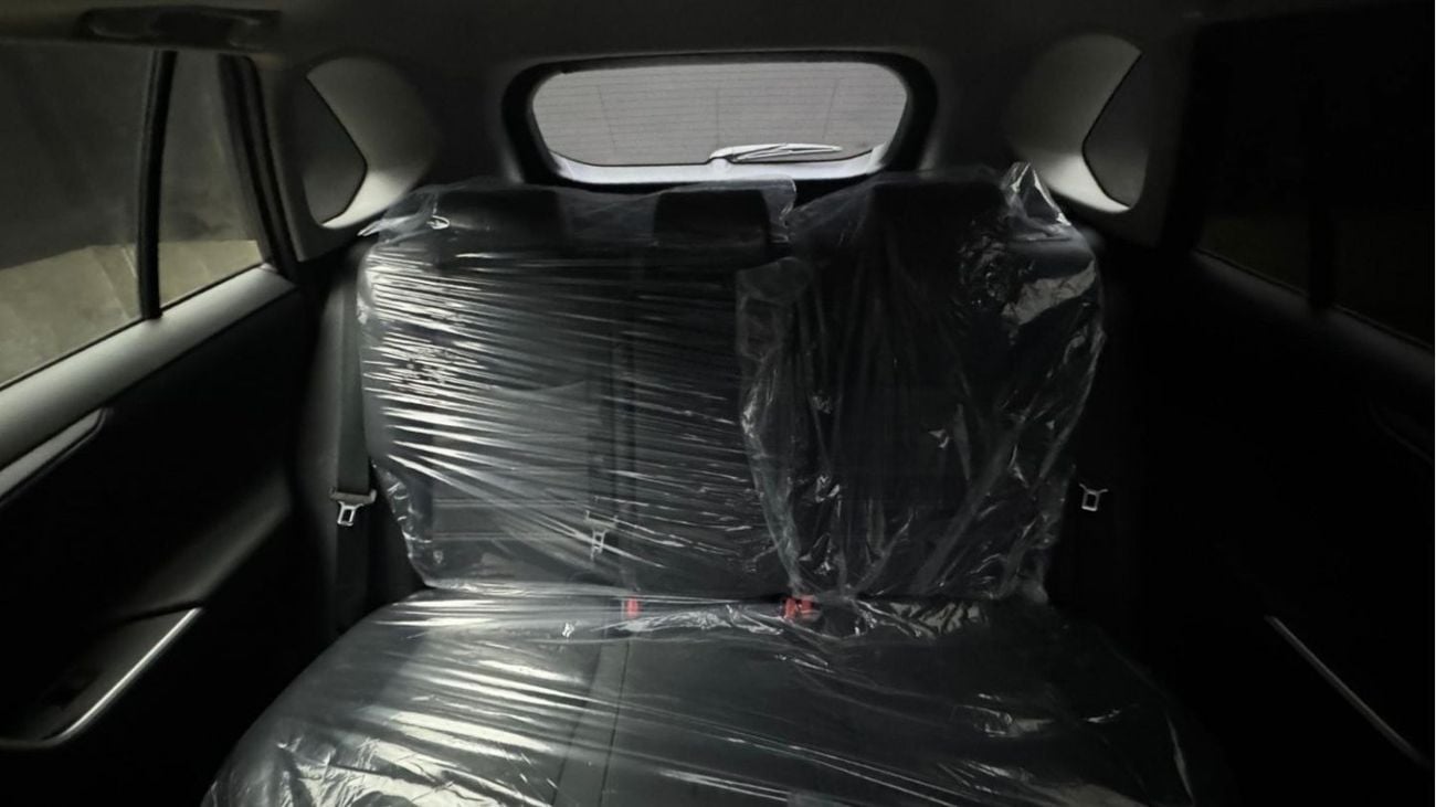 Toyota RAV4 E-Four full option