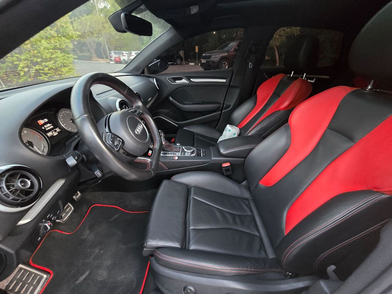 Audi S3 TFSI quattro 2.0L