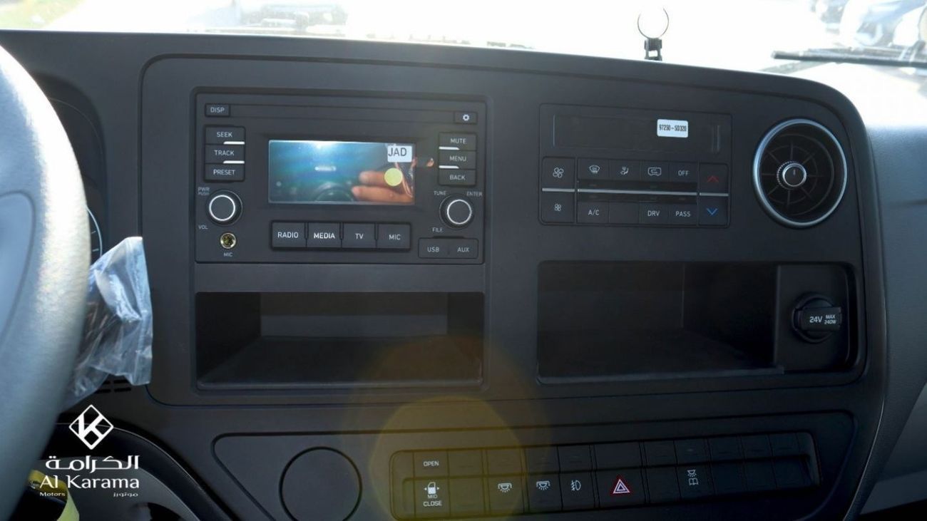 Hyundai County 3.9 LTR | POWER SLIDING DOOR-29 SEATER | Diesel | Manual Drive | Hyundai County 2026