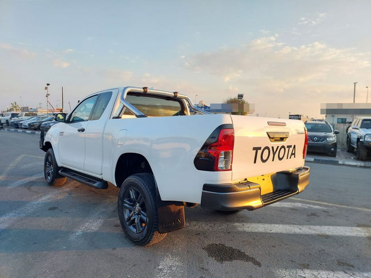 تويوتا هيلوكس TOYOTA HILUX PICKUP RHD 2022 MODEL 2.8 L DIESEL AUTOMATIC(PM73616)