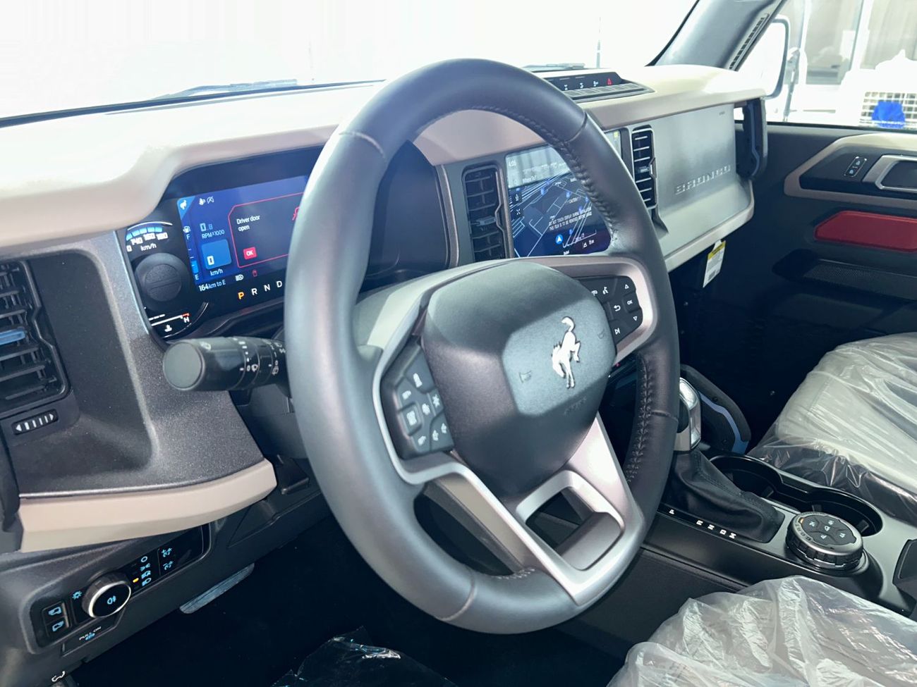 فورد برونكو Wildtrak 2.7L (4 Seater)